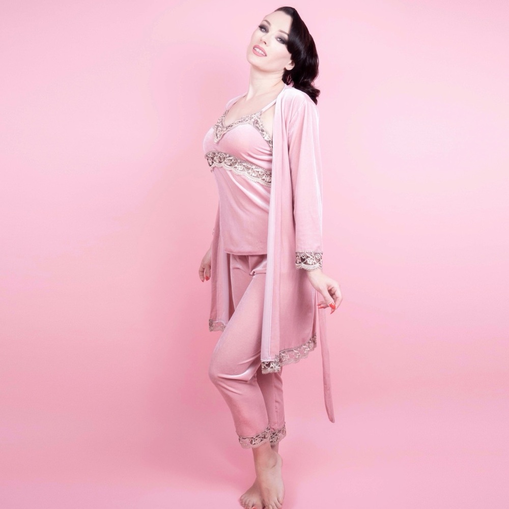 VARIOUS SIZES! Elegant Pink Women's Lounge Wear Set 4 pieces NWT